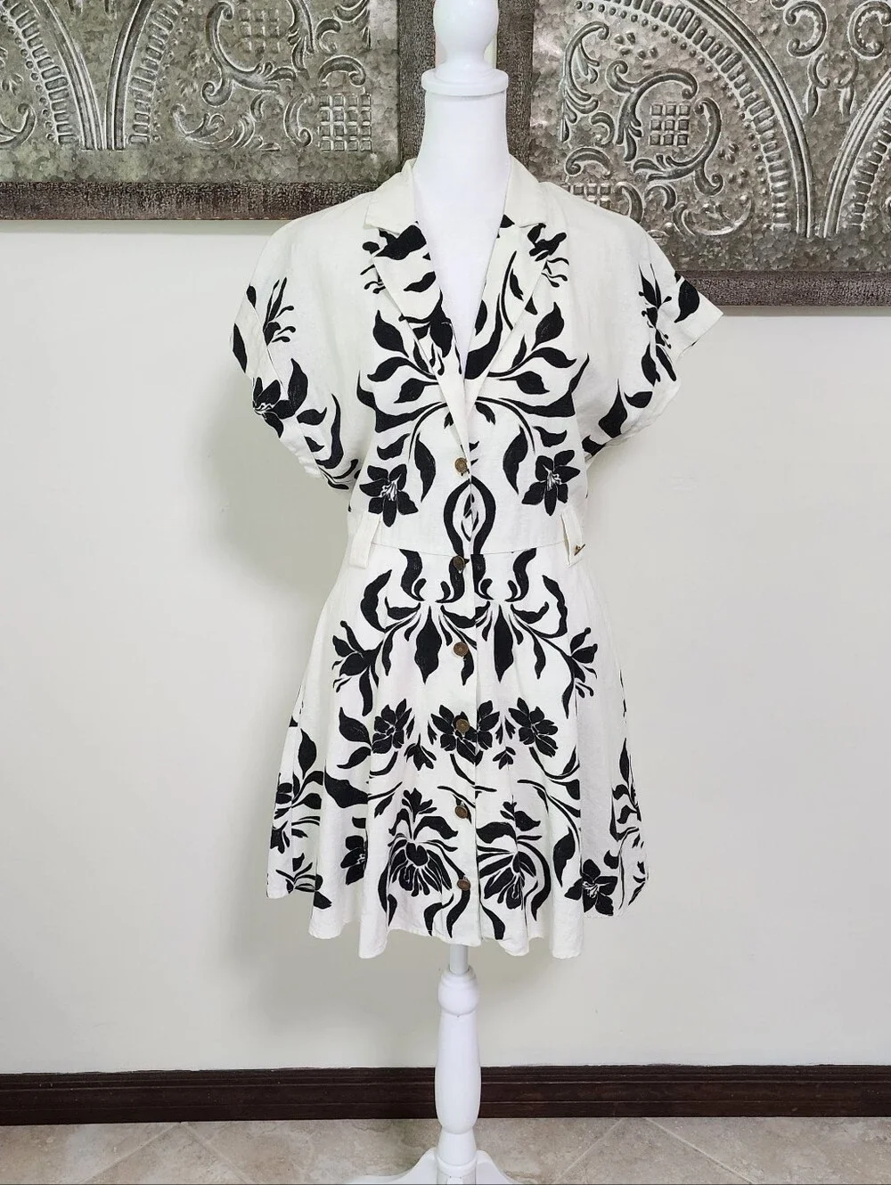Zara Cream & Black Floral Linen Blend Button-Front Fit-and-Flare Dress Large - Picture 2 of 16